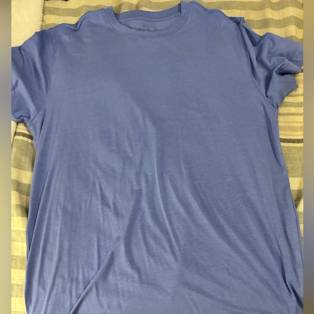 Fabletics t shirt